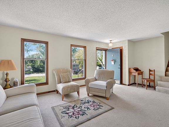 5th image of 6800 NW 53rd St
