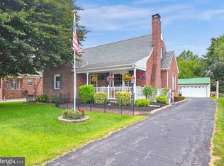 28 Clearview Rd, Hanover, PA 17331