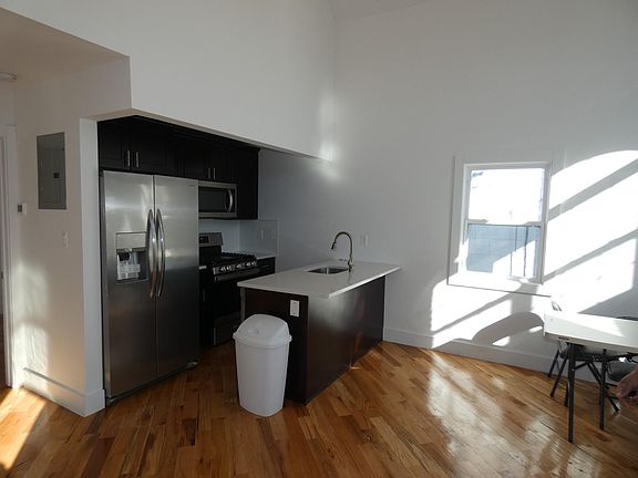 2nd image of 18827 118th Ave Floor 2