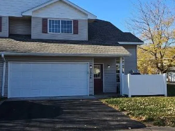 2024 Cleveland Way S #2024, Cambridge, MN 55008