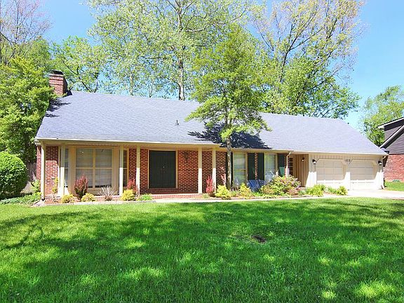 2nd image of 1707 Brookwood Dr