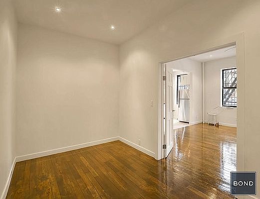 4th image of 1965 Amsterdam Ave APT 2R