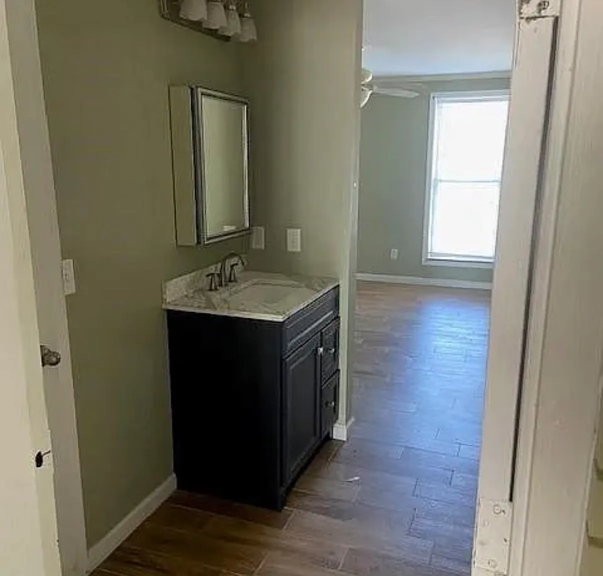 1 bed, 275 sqft, $750 — Photo 3
