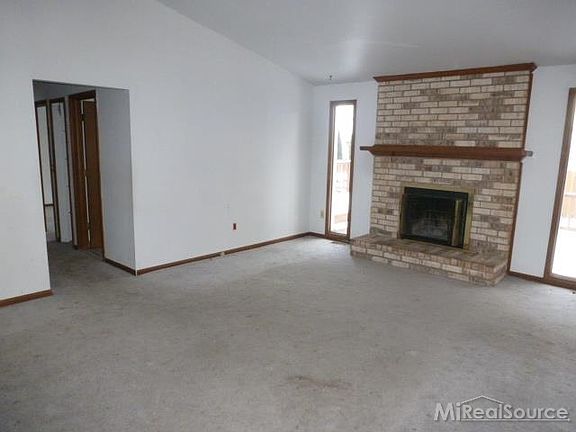 2nd image of 28560 Bingham Dr