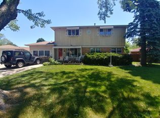 4745 W 82nd Pl, Chicago, IL 60652