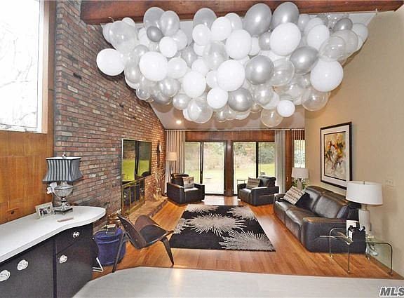 4th image of 15 Jeffrey Ln