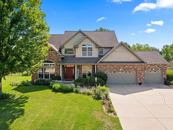 7420 N Honeysuckle Ct, Brimfield, IL 61517