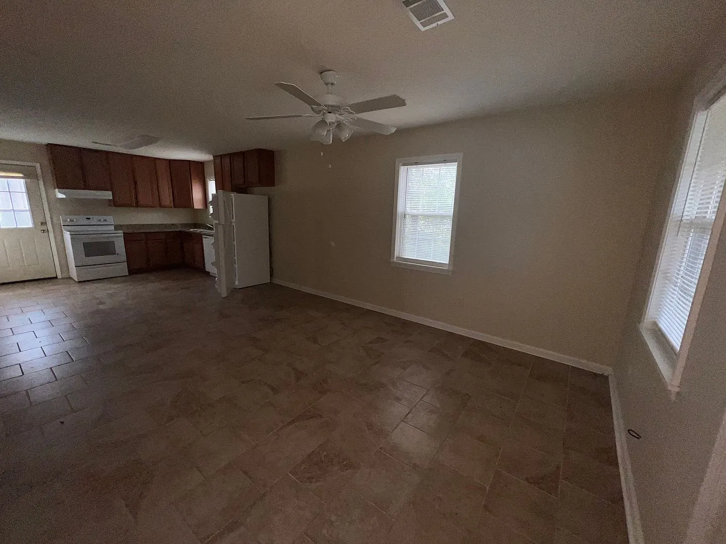 623 38th Street — Photo 3