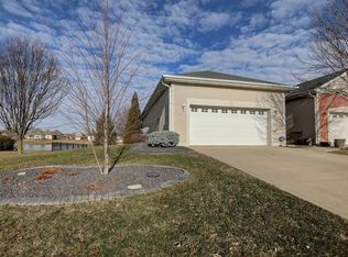 2926 Rutherford Dr, Urbana, IL 61802