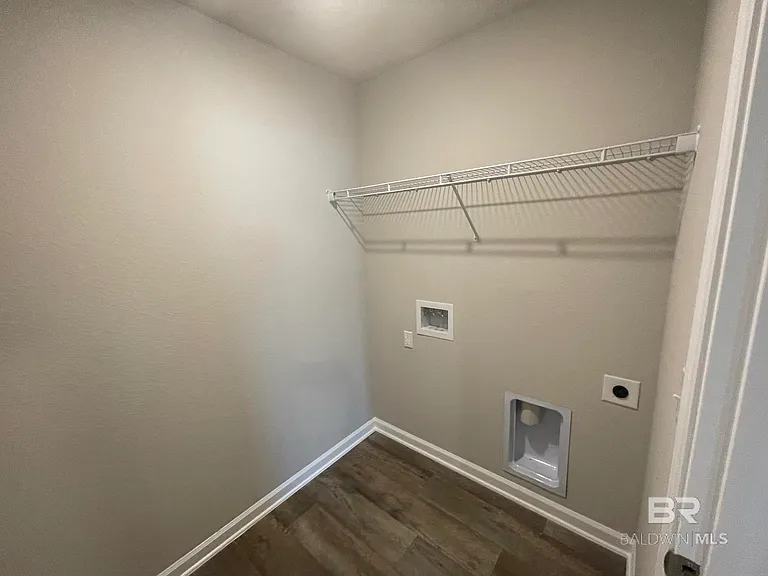 213 Burnston Way — Photo 9
