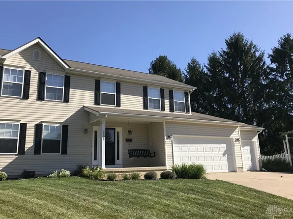 290 Sunrise Ave, Brookville, OH 45309