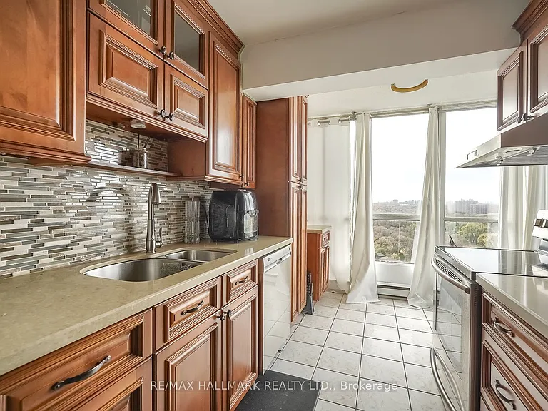 3077 Weston Rd #1705 — Photo 13