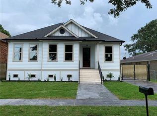 2907 Laplace St, Chalmette, LA 70043