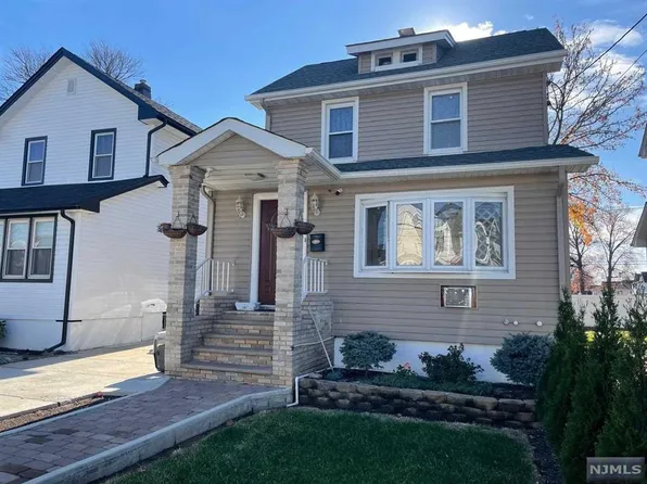 75 Woodland Ave, Little Ferry, NJ 07643