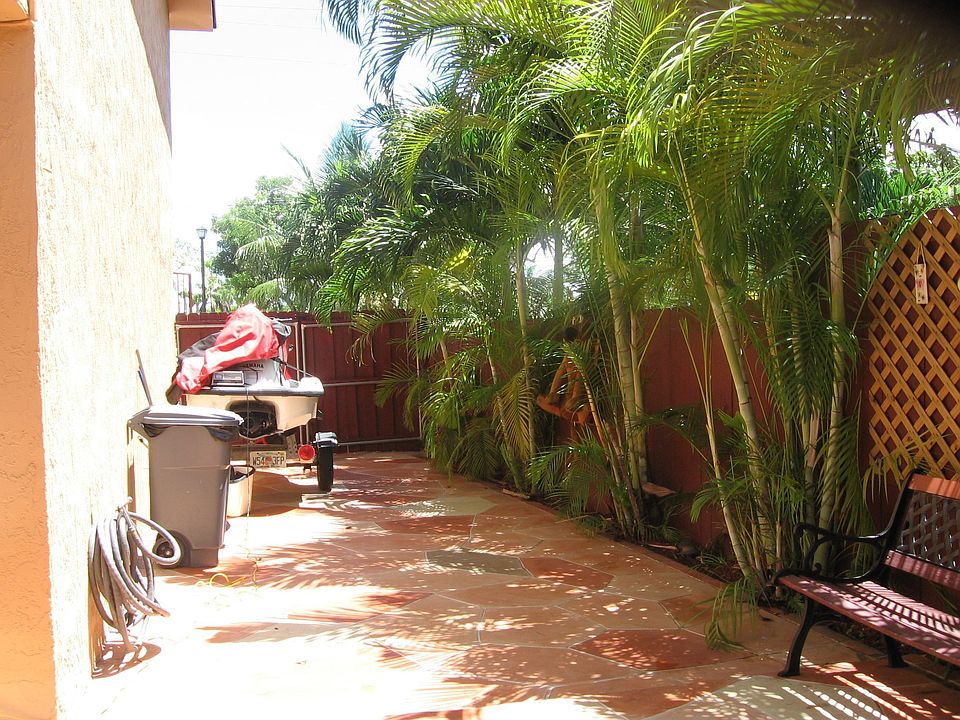 2nd image of 11405 SW 7th Ter APT D6