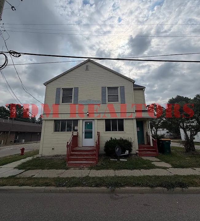 11448 N Saginaw St #1