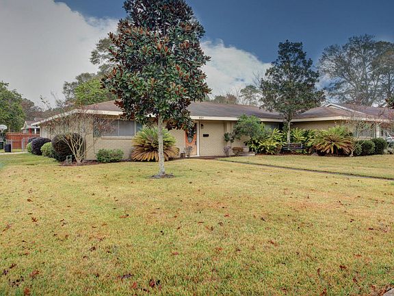 3rd image of 601 Magnolia Ave