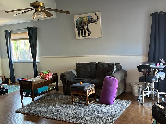 4th image of 1112 Navarro Street