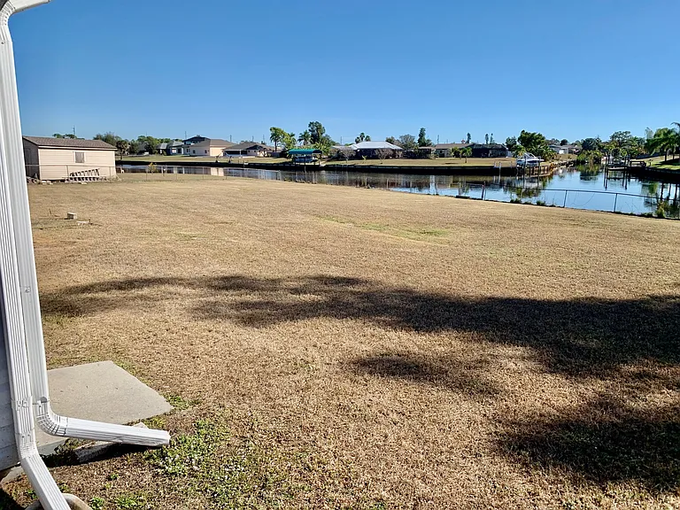6326 Safford Ter — Photo 35