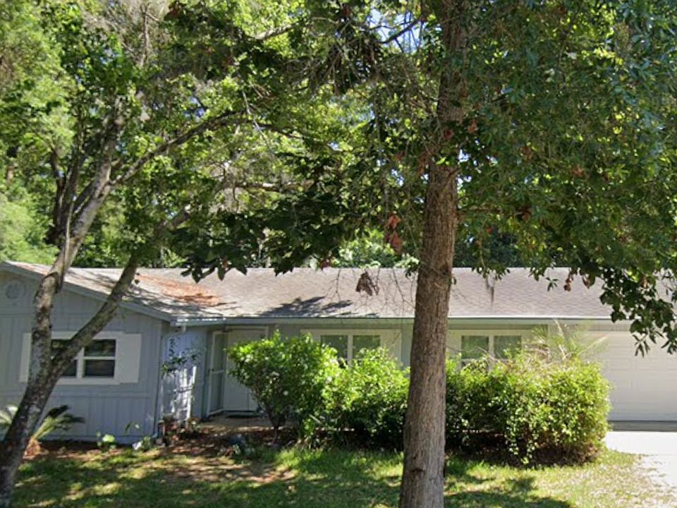 1st image of 1915 SW 42nd Ave