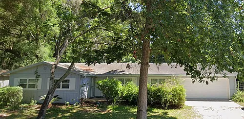 1915 SW 42nd Ave Photo 1