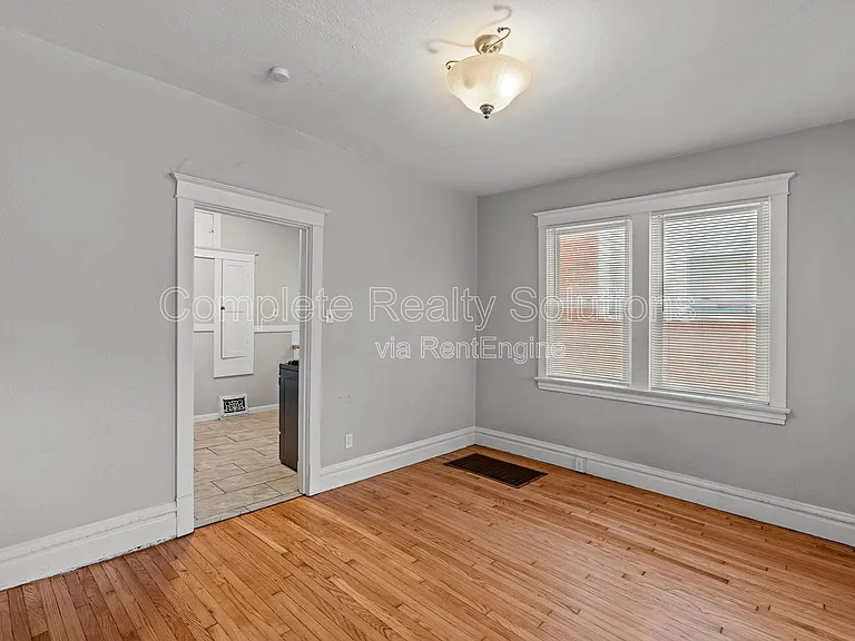 6263 Hoffman Ave #6263 — Photo 12