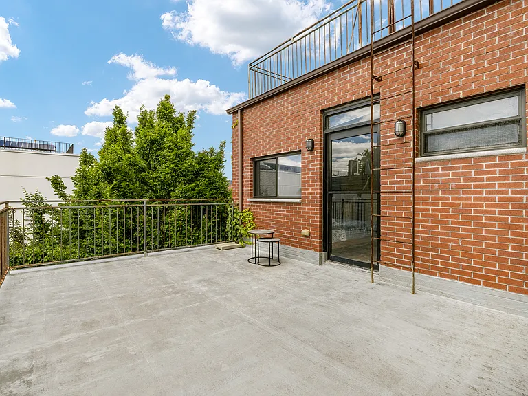15 Wolcott St #1 — Photo 13