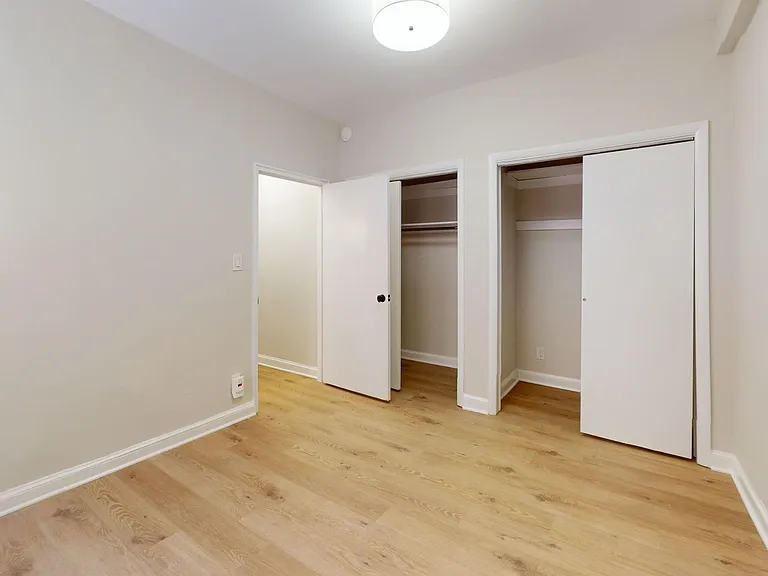 2515 K St NW #207 — Photo 8