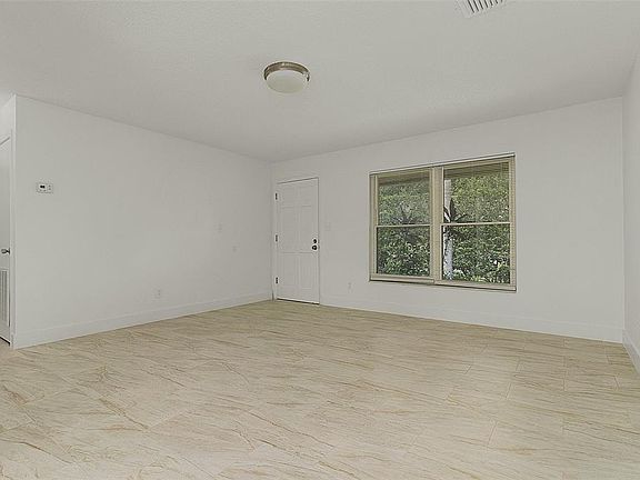 4th image of 810 Oregon Ave