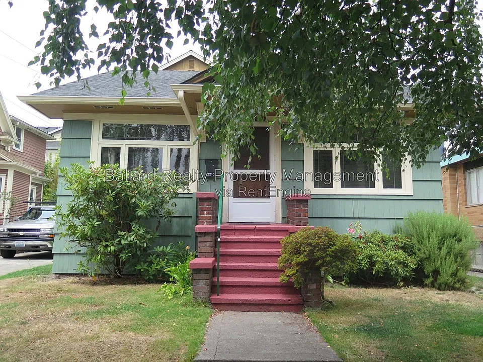 2210 NW 62nd St