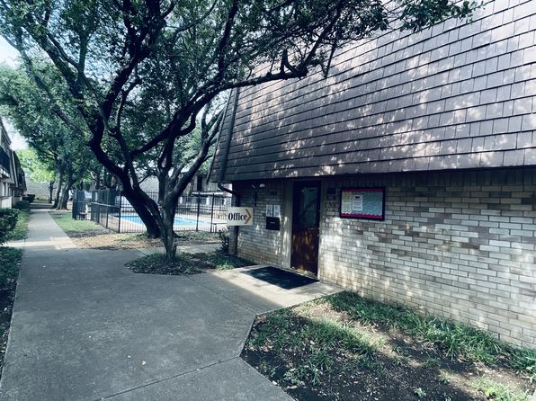 1251 Moulin Rouge Dr #2217