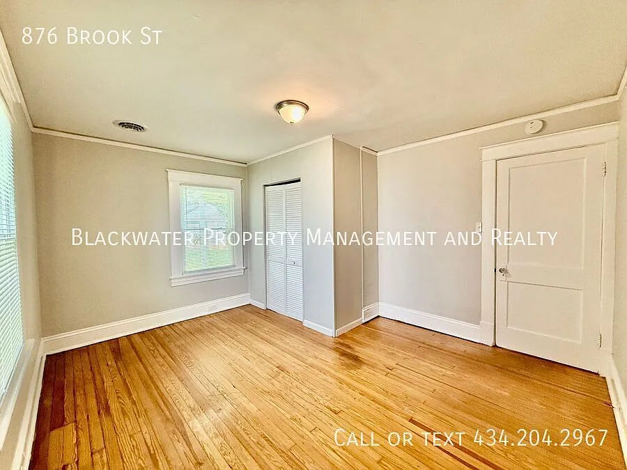Fully Renovated 2 Bedroom Home! — Photo 4