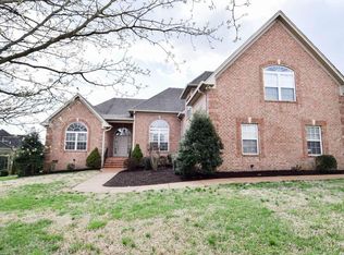 105 Robin Pt, Gallatin, TN 37066