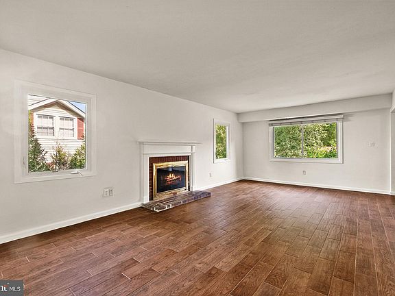 5th image of 12612 Cedarbrook Ln