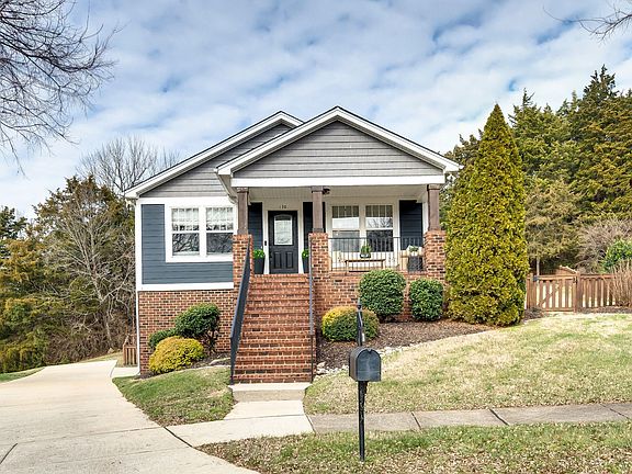2nd image of 130 Carters Glen Pl