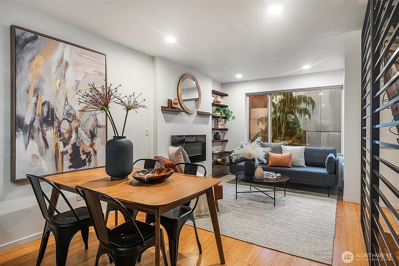 4th image of 7758 Delridge Way SW