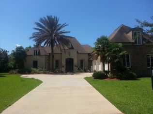 40072 Pelican Point Pkwy, Gonzales, LA 70737