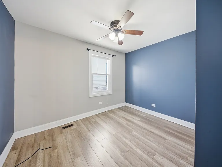 810 Superior St — Photo 9