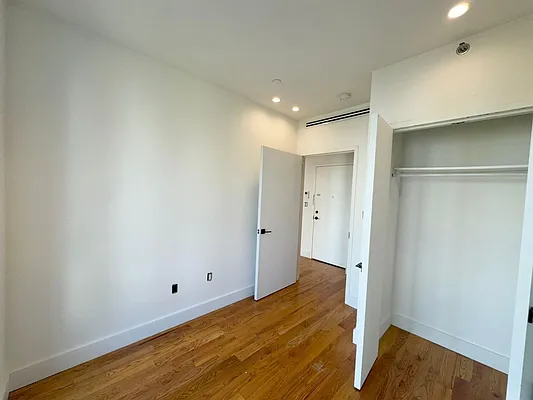 Rented by Pear NYC LLC | media 25