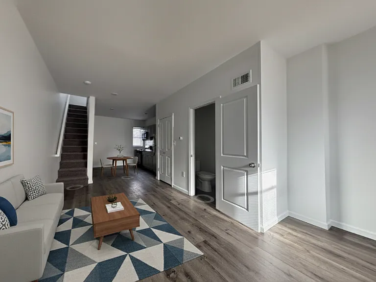 5513 Ludlow St — Photo 2