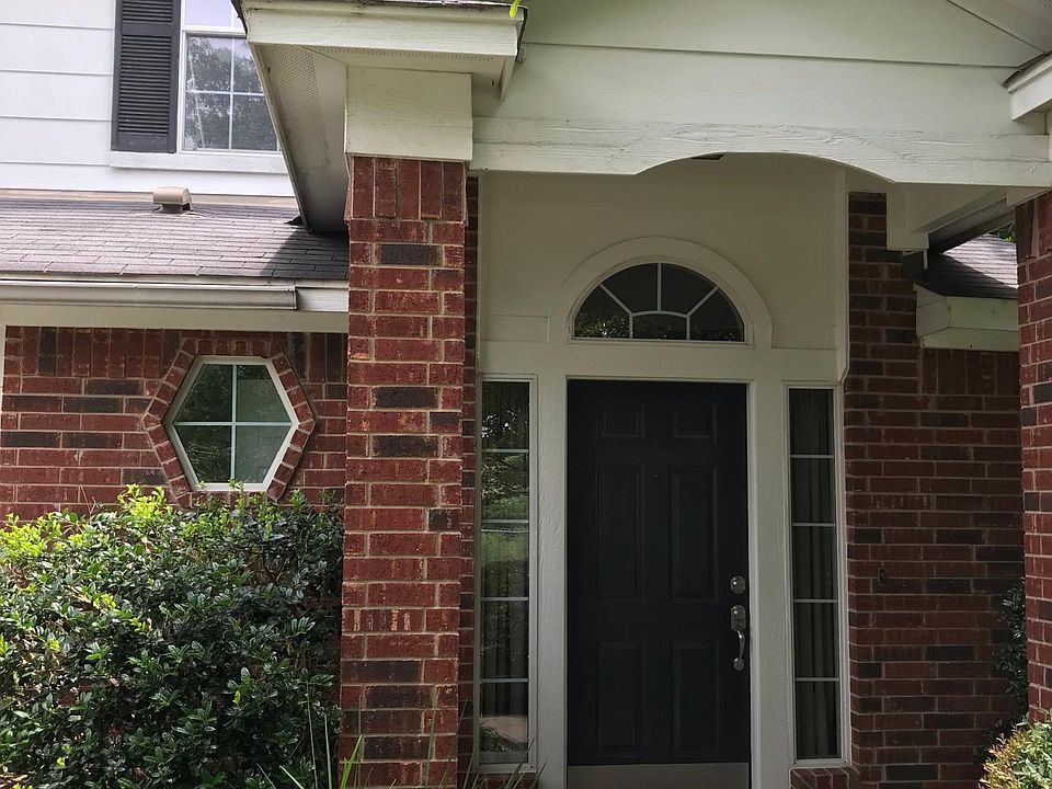 Lush landscaped entry