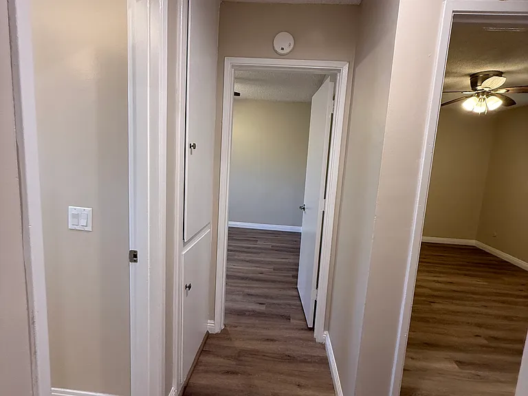 737 E Pine St #12 — Photo 8
