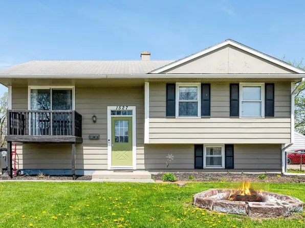 1527 Cinnamon Rd, Fort Wayne, IN 46825