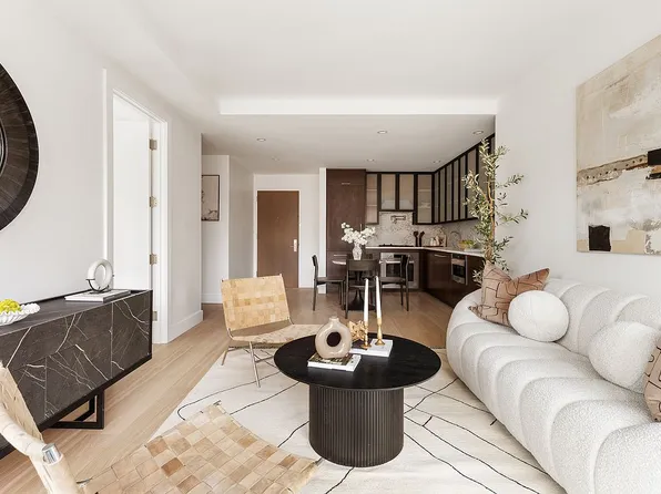 814 5th Ave #2C, Brooklyn, NY 11232