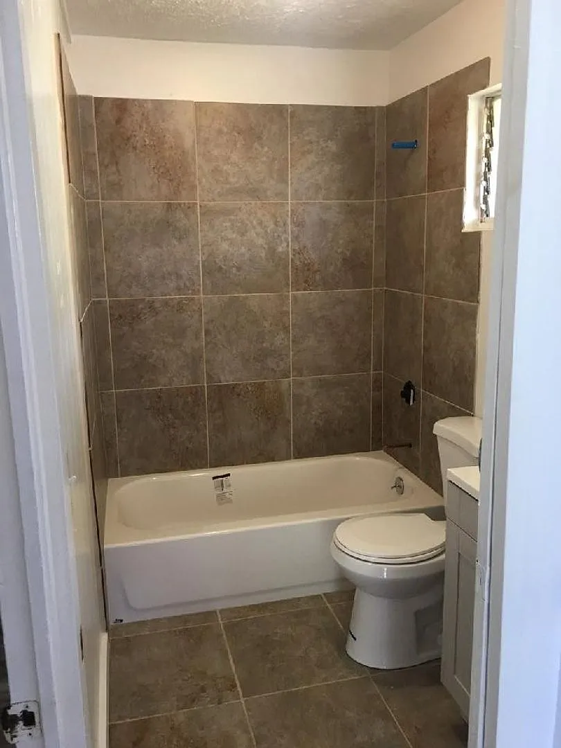 232 Oe Street — Photo 3