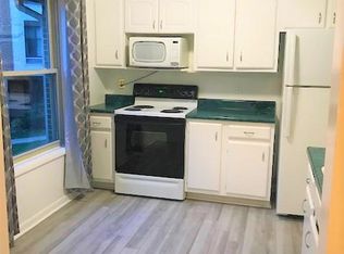 1716 Dogwood Dr #A, Alexandria, VA 22302