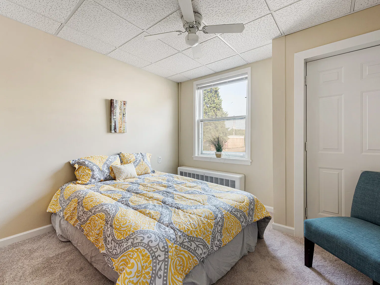3 bed, 900 sqft, $1,650 — Photo 2