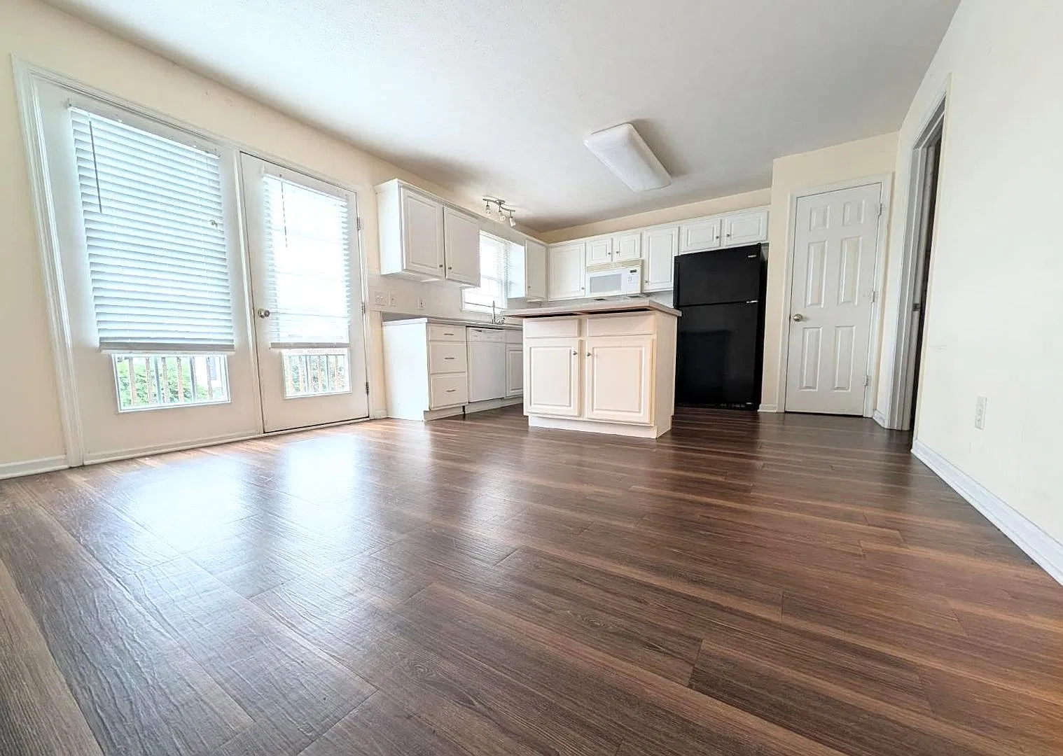 3 Bedroom Townhome in Lynchburg — Photo 3