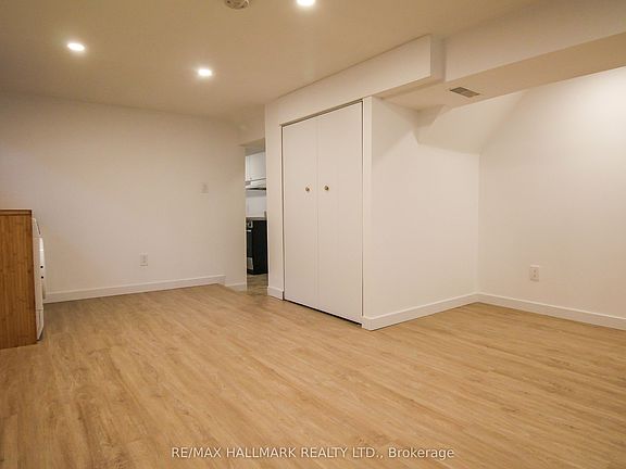 2nd image of 10 Hamilton St