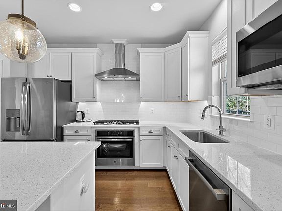 3rd image of 13063 Wallich Way